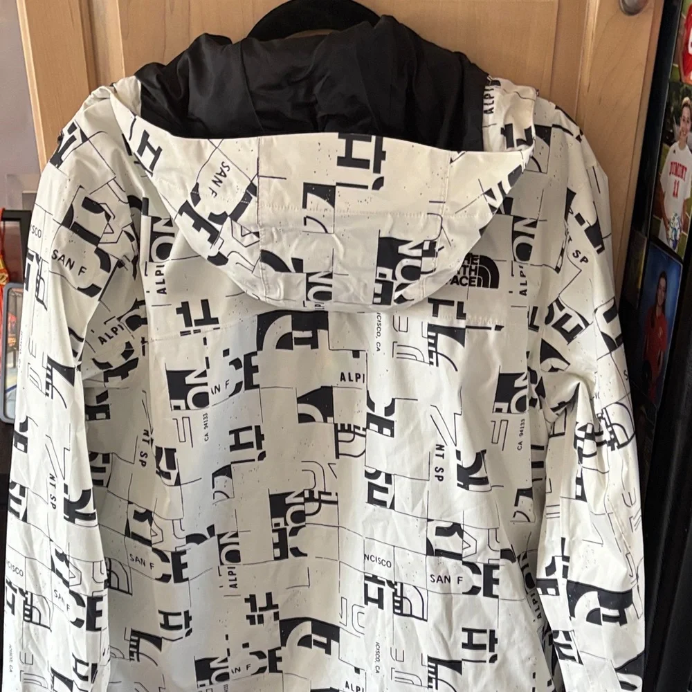 The North Face Men's Graphic Black White Hoodie Windbreaker Jacket-M